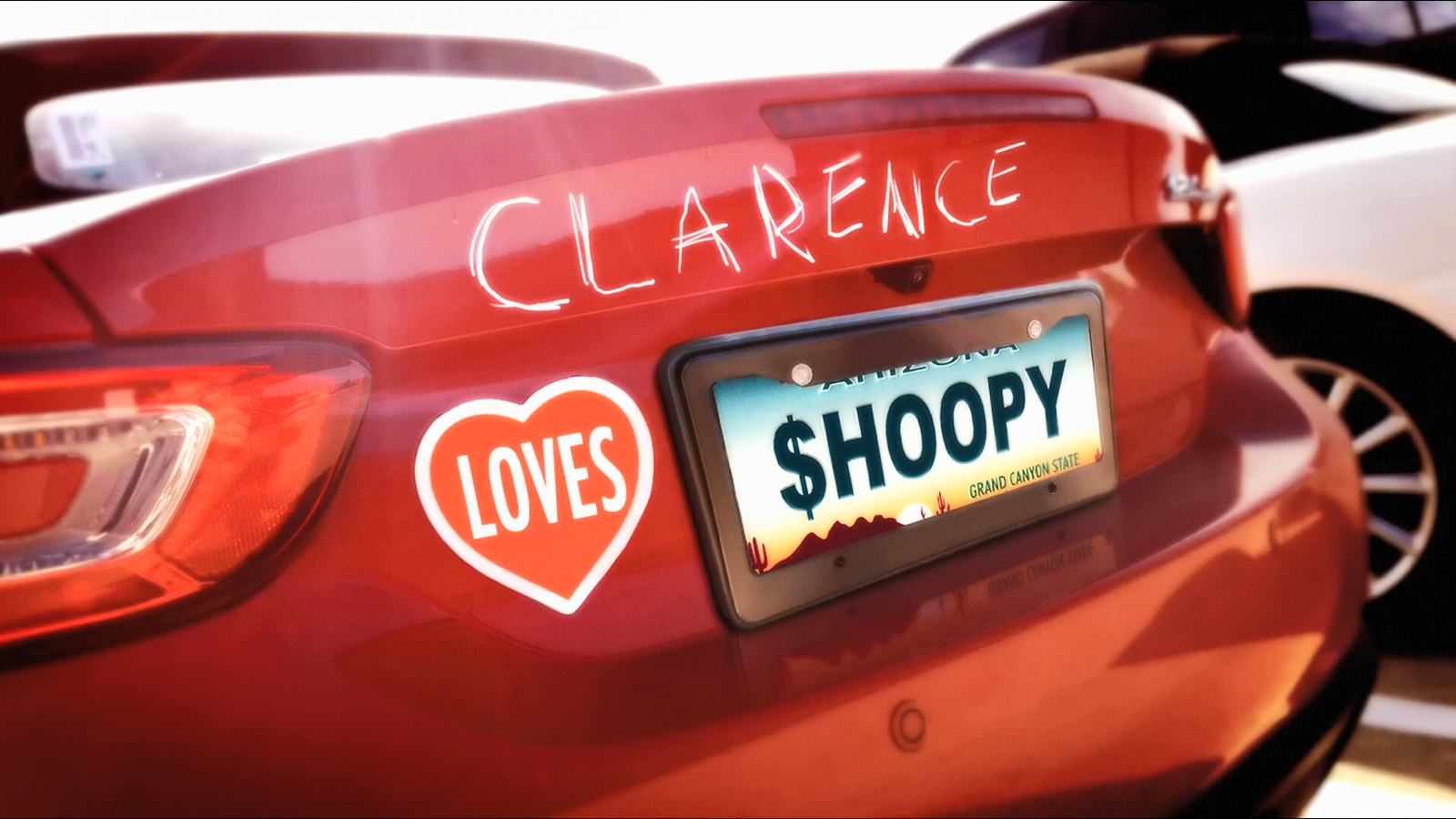 15 серия 3 сезона Clarence Loves Shoopy